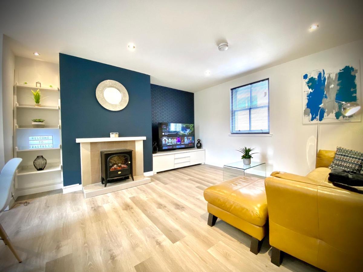 Stylish Central 2 Bedroom Apartment - Free Parking, Free Wifi オークニー諸島 エクステリア 写真